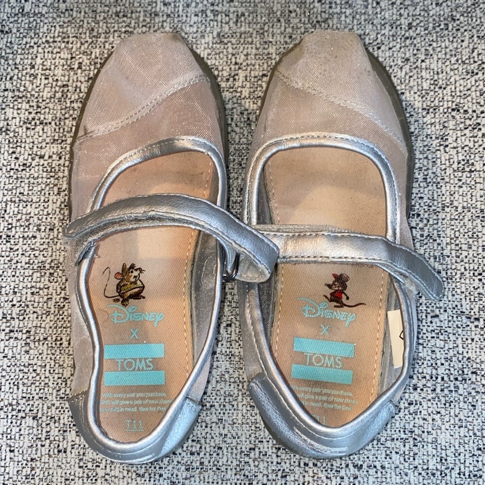 Disney x TOMS Cinderella Mesh Shoe